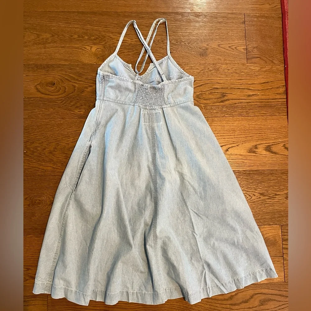 Levi’s Chambray Midi Dress in Light Blue Denim. Size S - Picture 2 of 7